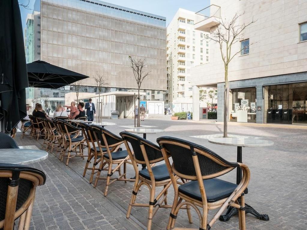 Perfect Location, Idyllic 2Br Apartment Слима Екстериор снимка
